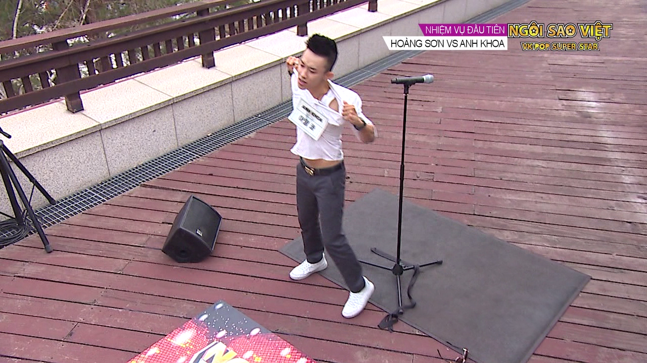 Anh Khoa xe ao, the hien 'You got it bad' hinh anh