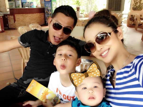 Nhung gia dinh 'con toi, con anh' hanh phuc cua showbiz Viet hinh anh