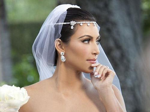 'Kim sieu vong ba' chi 43 ty cho vay cuoi cong nuong hinh anh