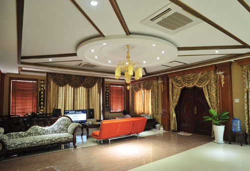 Không ít người cho rằng, phòng làm việc của chồng Trang Nhung là sự 