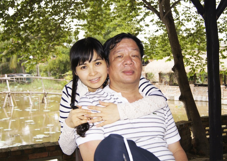 Ca si Trang Nhung tung 6 lan lo cuoi hinh anh