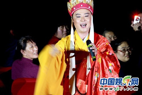 Từ Thiếu Hoa thường thể hiện lại các ca khúc nổi tiếng của Tây Du Ký tại các sự kiện mà ông tham gia.