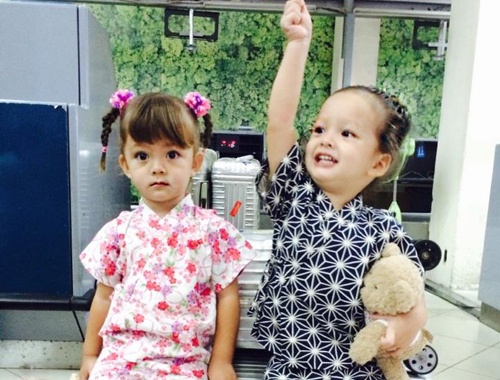 Cap con lai cua Hong Nhung xinh nhu thien than hinh anh