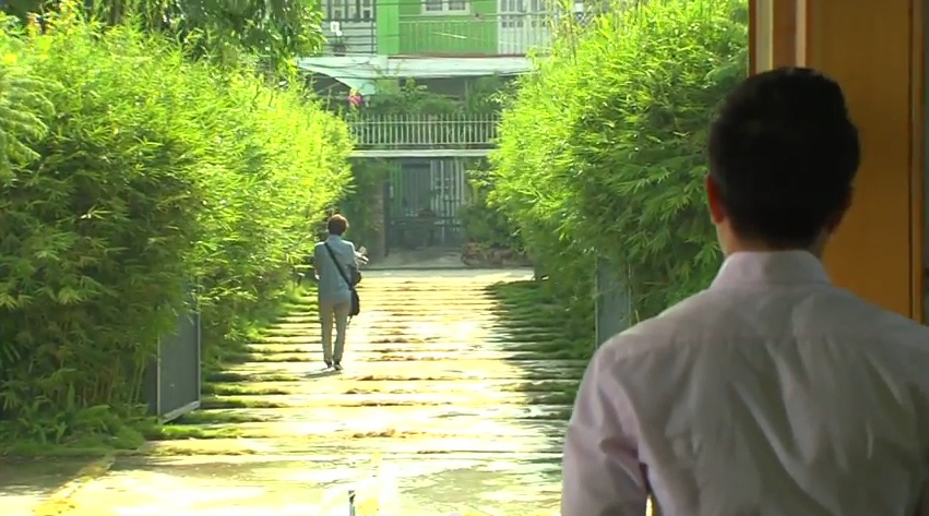 Dong Duong roi khoi nha Hai Minh trong nuoc mat hinh anh