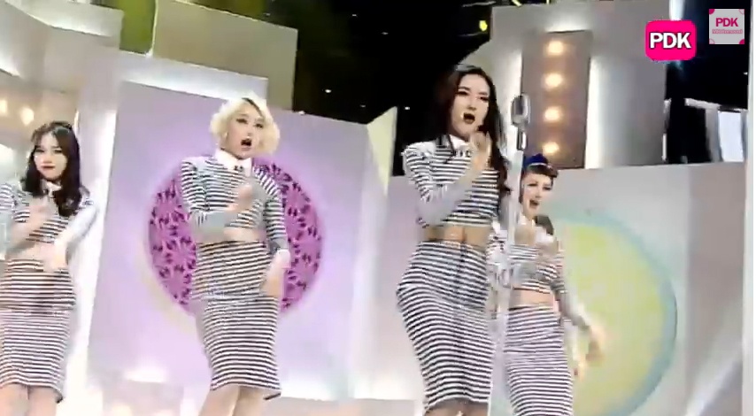 Man live 'You don’t love me' cua Spica hinh anh