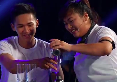 Minh Thuy khoc meu voi thu thach Ai kien cuong hinh anh