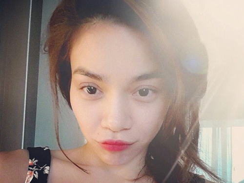 Ha Ho vuong nghi an dao keo chinh sua nhan sac hinh anh