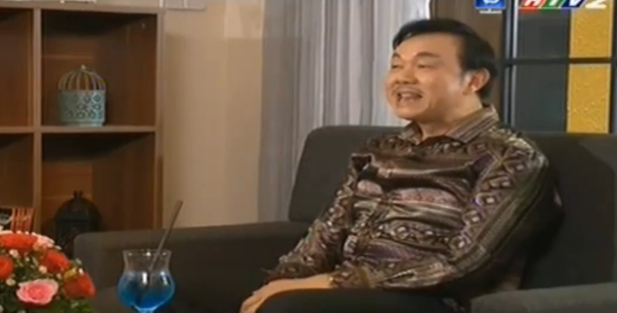 Chi Tai ke chuyen bon chen hoc 'can day dan' hinh anh