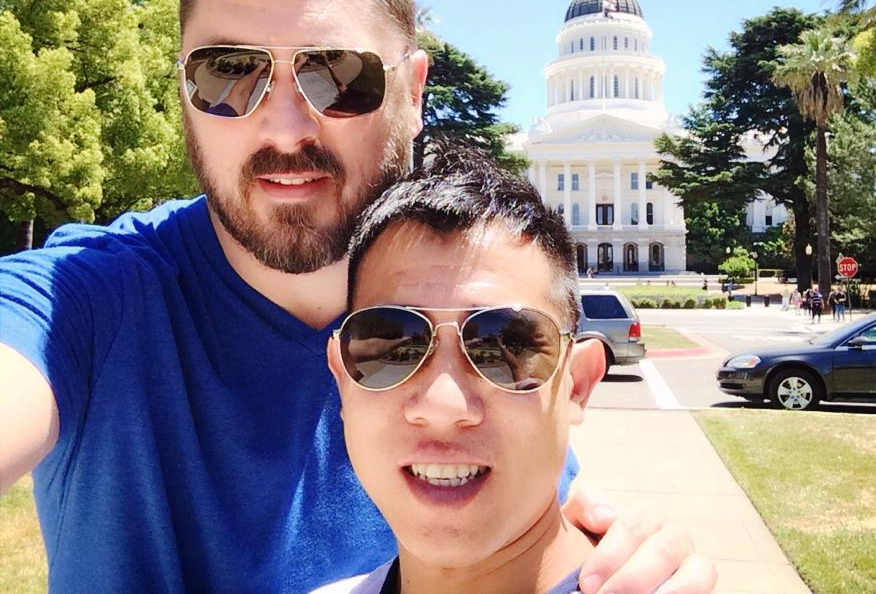 Cuu thanh vien nhom The Bells ket hon dong tinh hinh anh