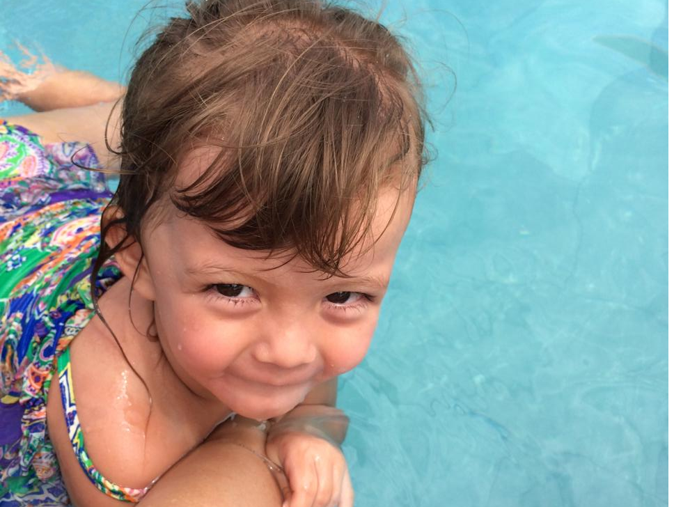 Hong Nhung khoe anh con gai di boi dang yeu hinh anh