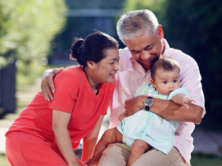 Khan gia buc xuc vi doan ket dep 'Vua di vua khoc' bi cat hinh anh