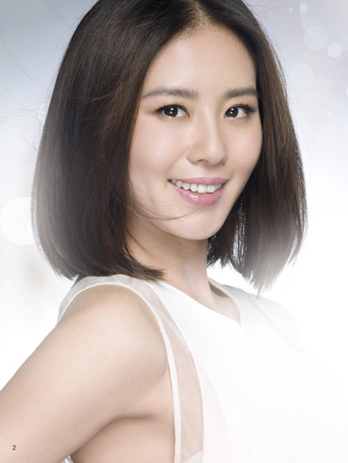 Lưu Thi Thi dễ lấy thiện cảm công chúng với vẻ tinh khôi và trong sáng, đặc biệt không vướng scandal.