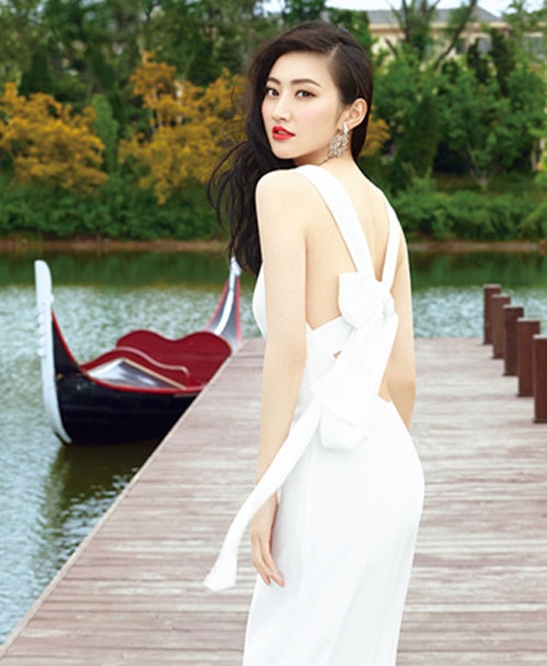 Thang Duy nhẹ nhàng, mỏng manh và cuốn hút.