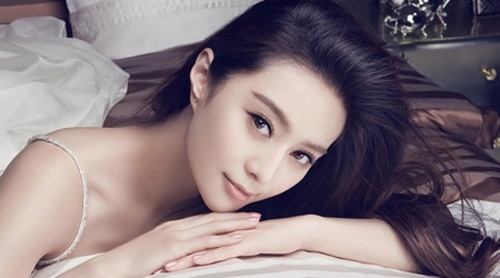 Một Liễu Nham ngoài đời thực đẹp tinh khôi.