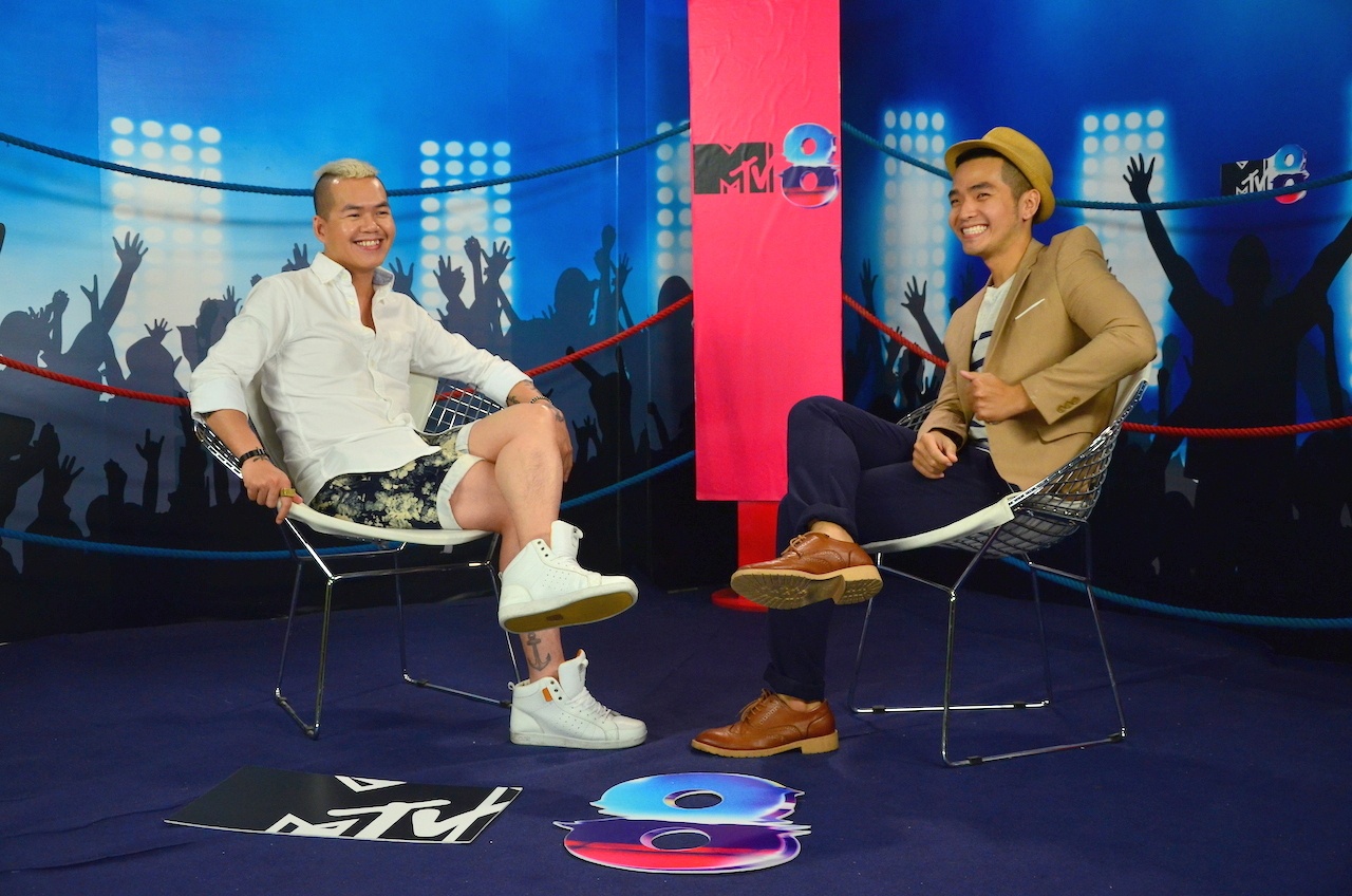 'Son Tung M-TP may man hon toi vi co Huy Tuan giup do' hinh anh