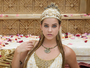 4 my nhan nong bong va manh me ben Hercules hinh anh