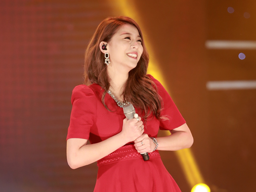 'Beyonce Han Quoc' Ailee lam lu mo thi sinh Ngoi sao Viet hinh anh