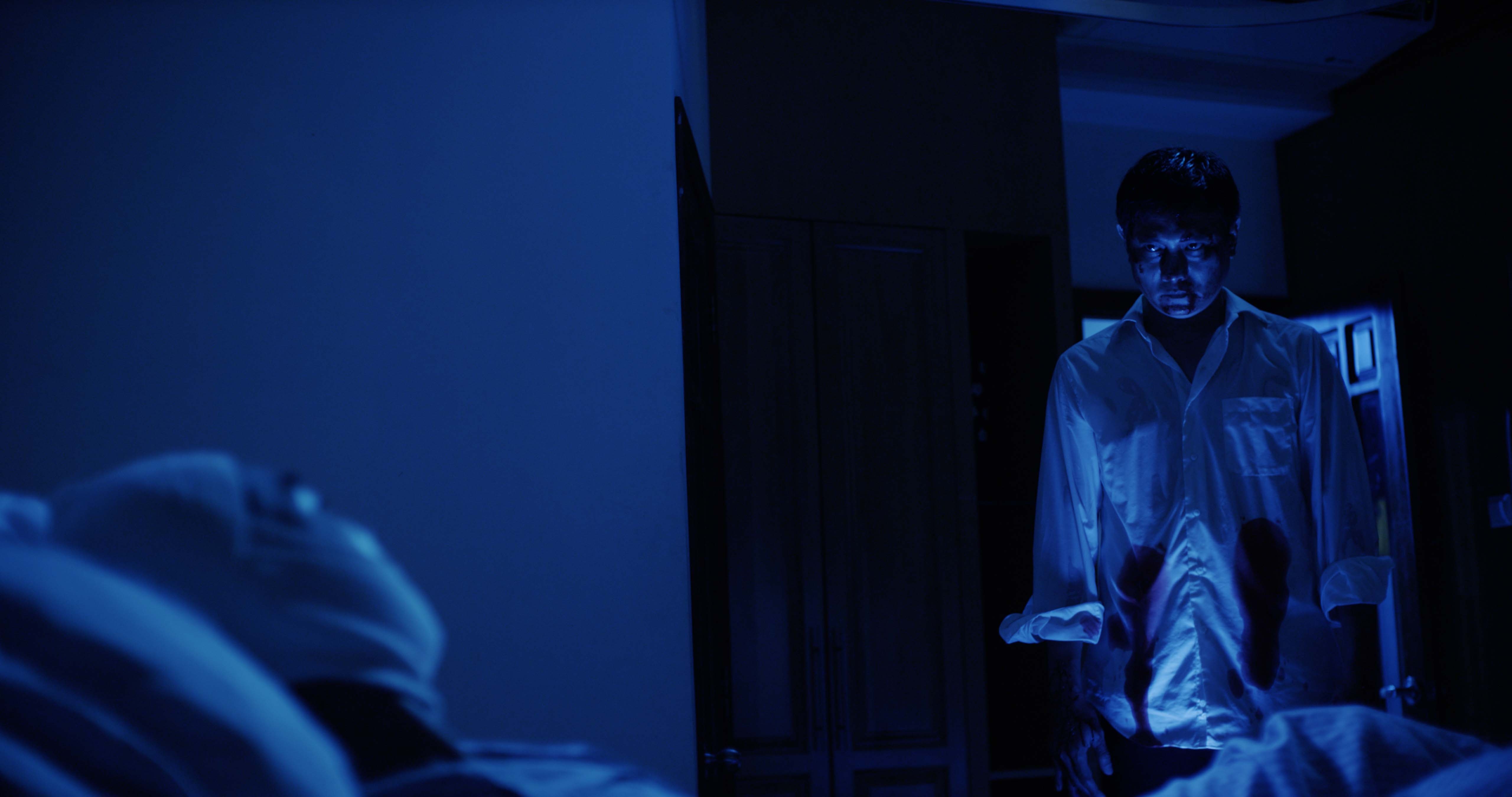 Teaser rung ron cua phim 'Mat xac' hinh anh