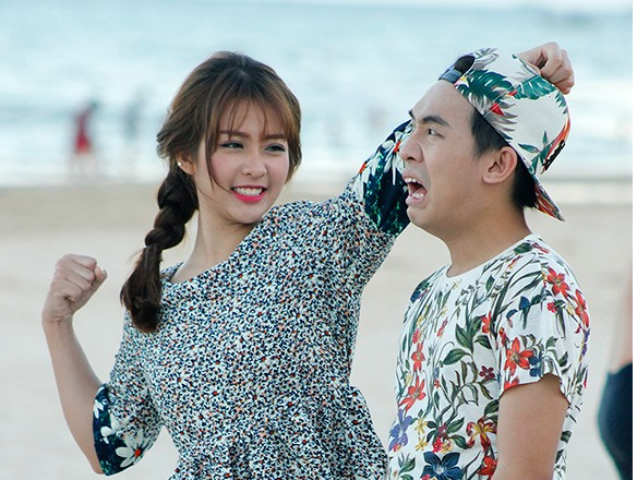 Kha Ngan phu nhan tinh cam voi Pho Dac Biet, thay giao U40 hinh anh
