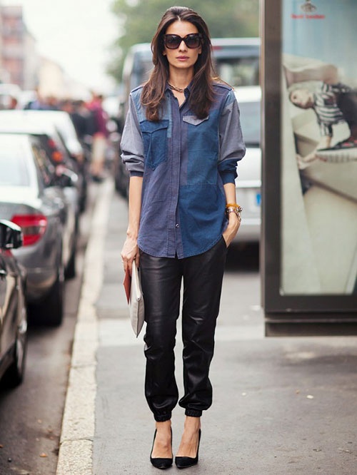 Những chiếc áo sơ mi denim chắp vá nhiều mảng màu dù kiểu dáng rất đơn giản nhưng vẫn nổi bật hơn bất kỳ bộ cánh màu sắc nào khác.