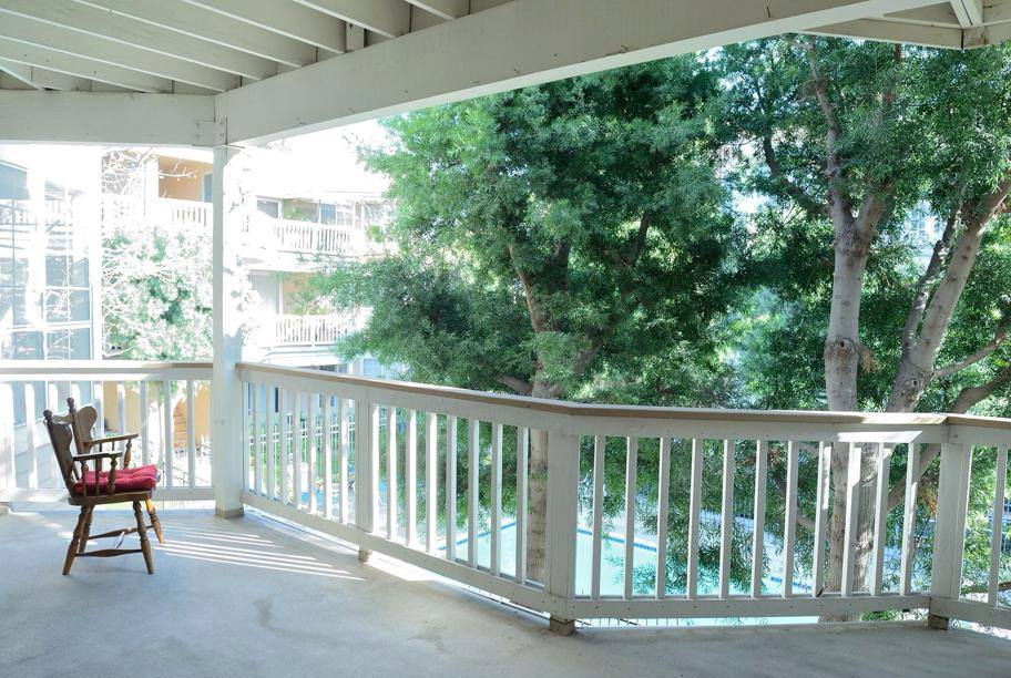 Quang Dung khoe can nha gian di moi sam o My hinh anh