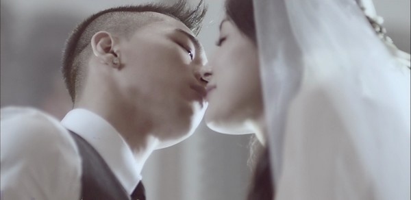 MV 'Wedding Dress' - Taeyang hinh anh
