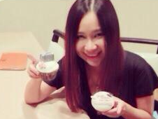 Duy Uyen (Mat Ngoc) khoe dang thon gon sau khi sinh 20 ngay hinh anh