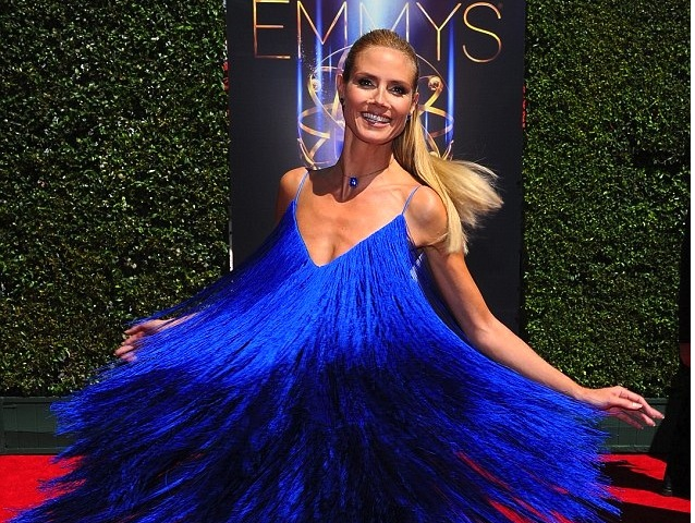 10 sao Hollywood dien dep nhat tuan qua hinh anh