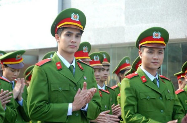 Nhung hinh tuong chien si cong an an tuong tren man anh Viet hinh anh