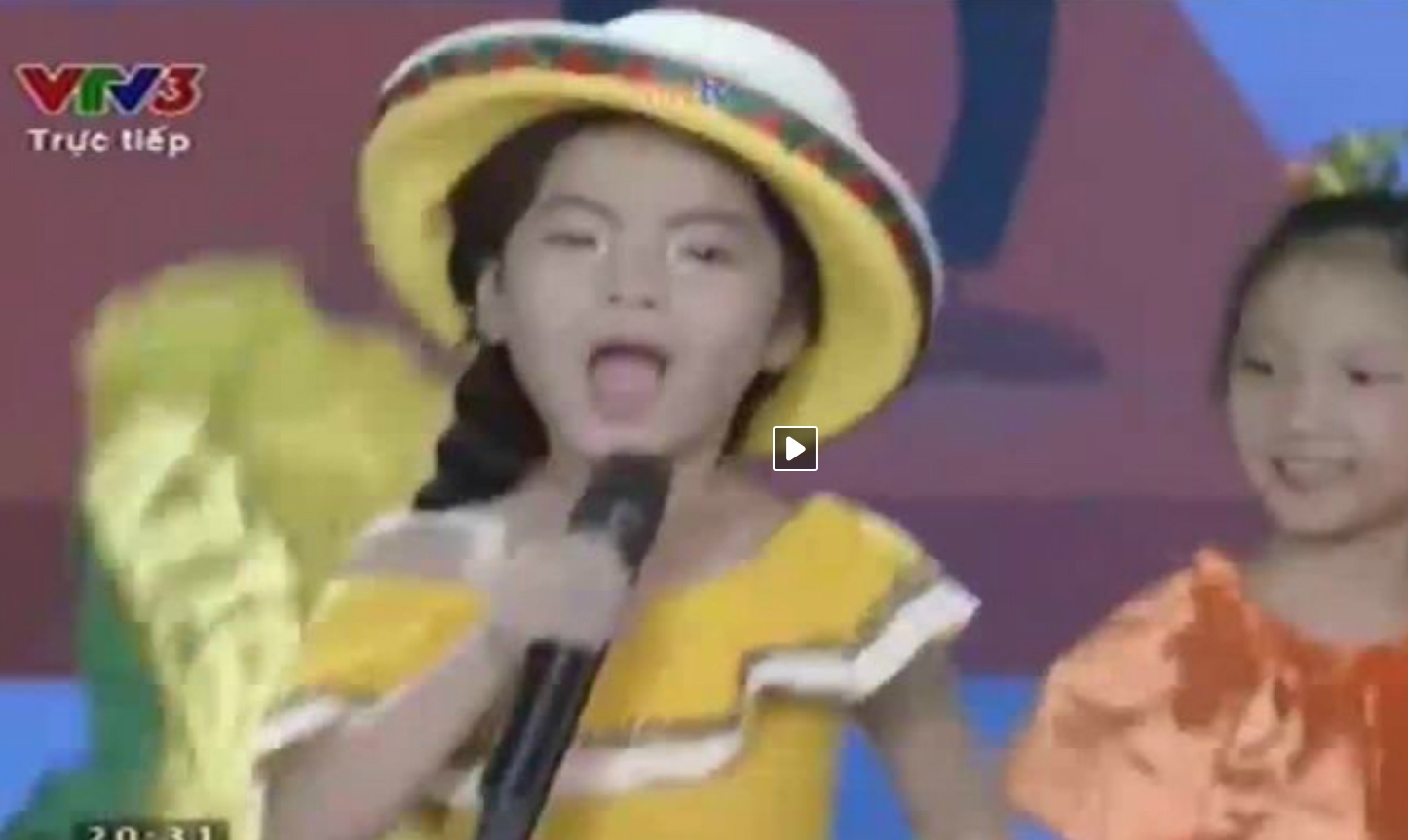 Thu An quen loi khi hat 'La Cucaracha' hinh anh