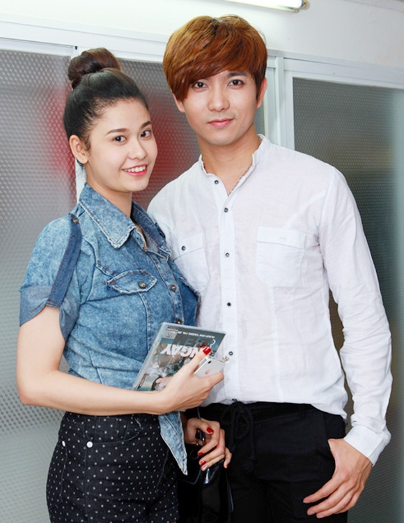 Chương trình được xây dựng dựa trên một thực tế là luôn luôn có sự khác biệt giữa nam nữ trong cách tư duy, suy nghĩ và hành động. Người ta thường ví Đàn Ông Sao Hoả – Đàn Bà Sao Kim khi nói về sự khác biệt này. Hiểu và chấp nhận sự khác biệt ấy là cách hiểu mình – hiểu người để sống hạnh phúc hơn.cả hai chia sẻ vượt qua những ồn ào dư luận, họ vẫn đang từng ngày vun trồng cho hôn nhân của mình hạnh phúc và đầm ấm hơn. Bằng chứng là sự xuất hiện của thành viên thứ ba vô cùng đáng yêu: bé Cát An nay đã 2 tuổi. Quỳnh Anh tiết lộ, Tim yêu con mình đến mức gần như là …fan cuồng của con. Điều đó vừa khiến cho Quỳnh Anh thấy vui lại vừa hơi băn khoăn.  Ngoài ra, cũng giống như nhiều cặp vợ chồng bình thường khác họ cũng không ngại kể về những mâu thuẫn trong cuộc sống vợ chồng. Theo Trương Quỳnh Anh, những lúc như thế Tim thường là người im lặng bỏ đi sau đó thì quay lại… xin lỗi.