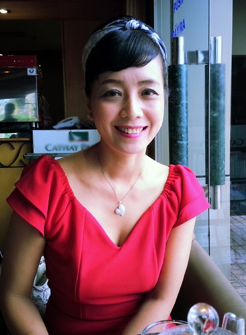 Chiều Xuân vẫn duyên dáng ở tuổi 47.