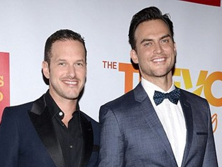 Sao dien trai phim 'Glee' ket hon dong tinh hinh anh