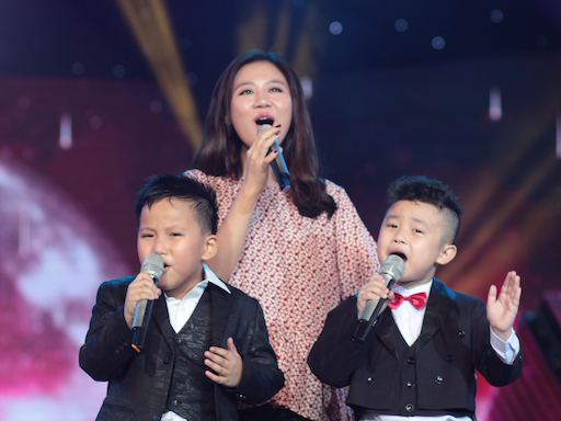 Van Mai Huong rang ro ben hot boy Do Re Mi truoc chung ket hinh anh