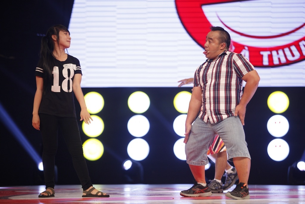 'Quai thu' Hieu Hien choc cuoi khan gia trong Cuoi la thua hinh anh