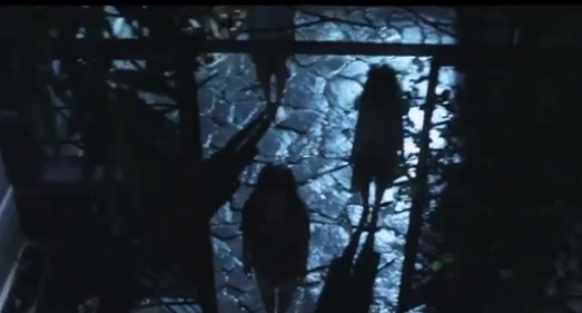 Trailer ma mi cua phim 'Ngoi nha trong hem' hinh anh