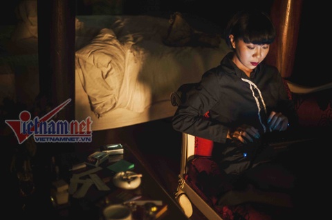 Trác Thúy Miêu qua góc máy của Khểnh.