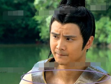 Nhat san phim co trang Hoa ngu (P3) hinh anh