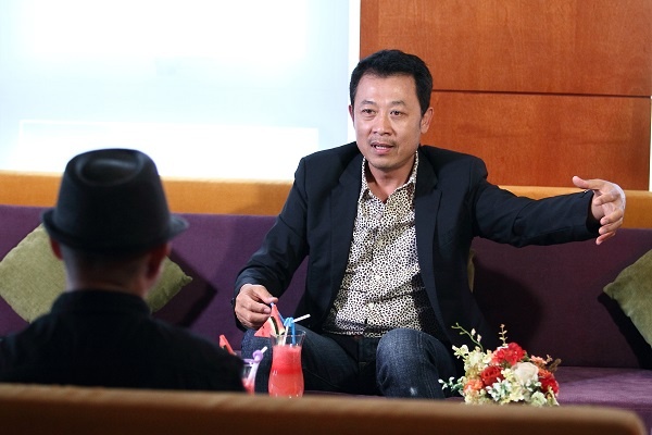 Danh hai Van Son: 'Kiem tien kho lam' hinh anh