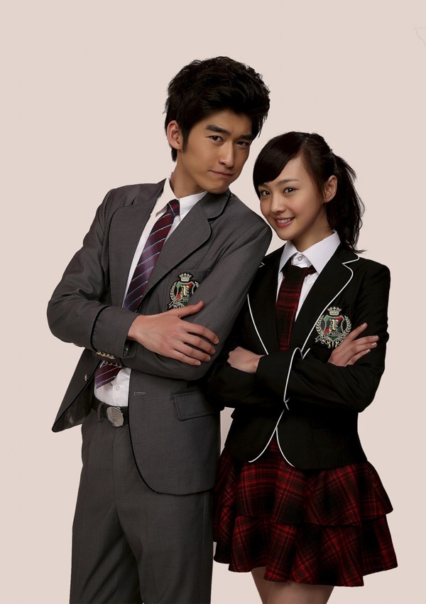  Trịnh Sảng bắt đầu sự nghiệp diễn xuất bằng bộ phim “Cùng ngắm mưa sao băng” bản Trung Quốc, được chuyển thể từ bộ truyện tranh ăn khách “Con nhà giàu” của Nhật Bản, đã được Đài Loan, Hàn Quốc và Nhật Bản thực hiện vô cùng thành công.