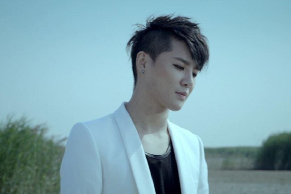 '11AM' – Junsu hinh anh