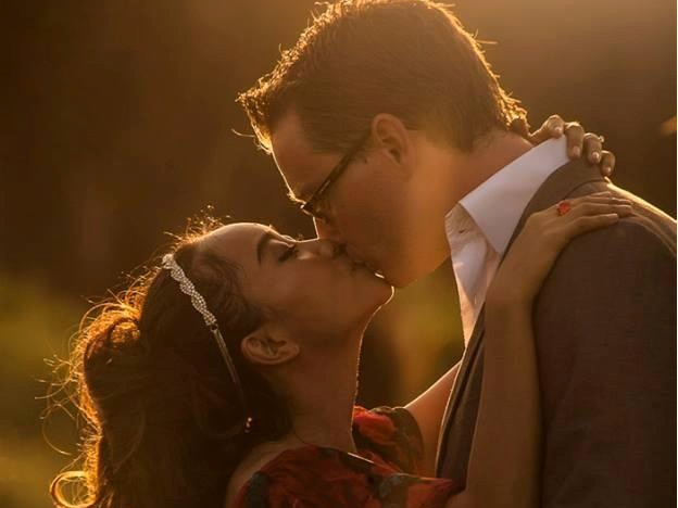 Sao Viet cong khai gui loi thuong toi 'mot nua' tren mang hinh anh