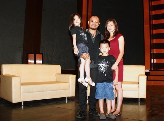 Gia đình nhỏ của Trần Lập.