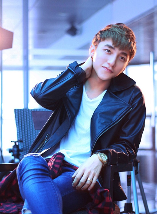   Sơn Tùng M-TP dẫn đầu sự nổi tiếng lẫn tai tiếng.