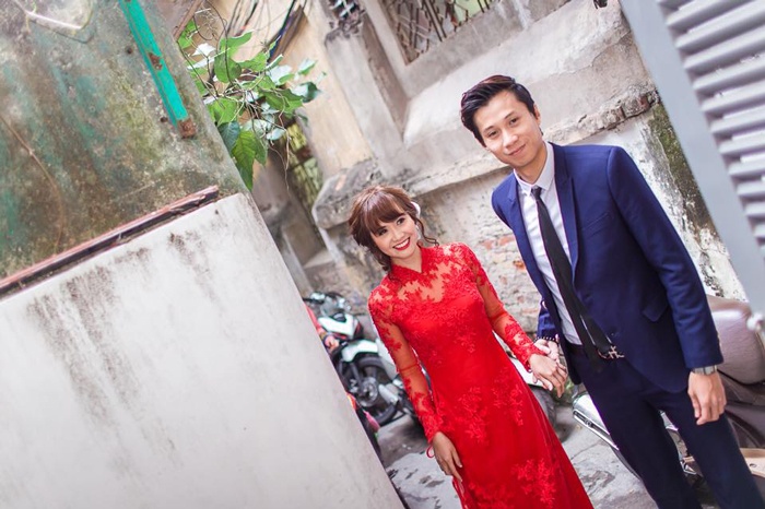 Chiều 2/11, hot girl Huyền Lizzie và bạn trai đã tổ chức lễ ăn hỏi.