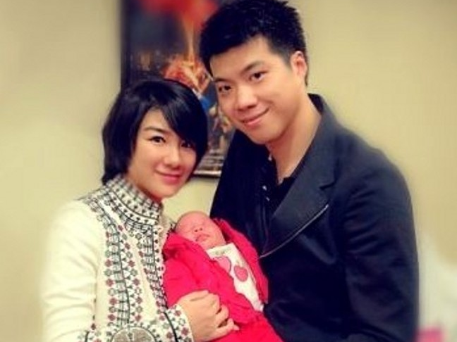 Chong cu Huynh Dich che con gai xau xi tren trang ca nhan hinh anh