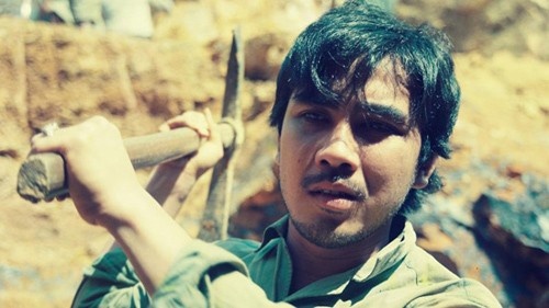 Sao Viet thoi lam lo xe, luom ve chai kiem song hinh anh