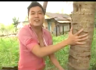 Thai Dung hai dua o Nha Trang hinh anh