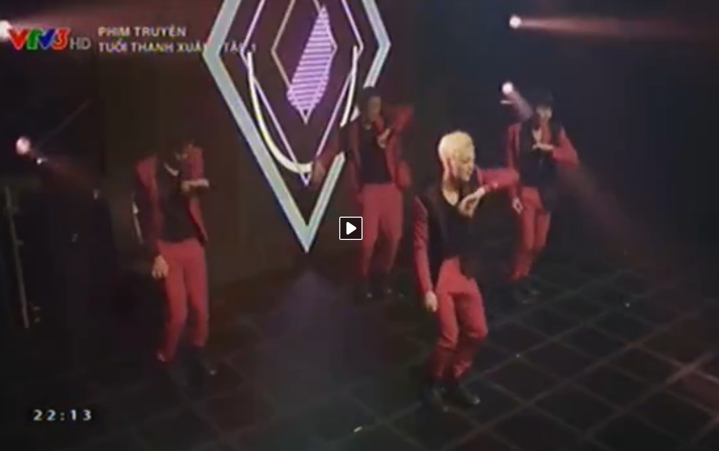 Nha Phuong keo tut quan Junsu ngay lan dau gap mat hinh anh