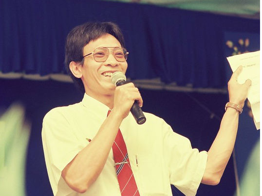 Hinh anh gay go kho tin cua MC Lai Van Sam hinh anh